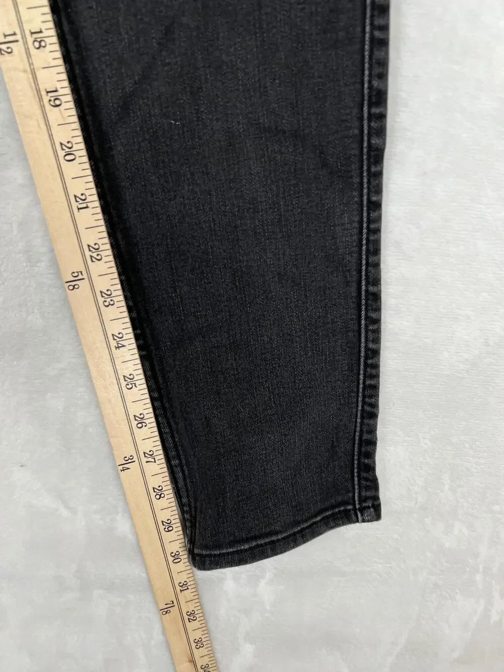 Hollister Jeans Mens 30x30 Gray Taper Slim Fit Advanced Stretch Denim READ